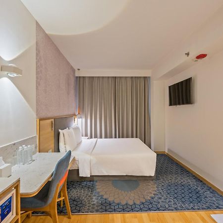 Holiday Inn Express Bengaluru Whitefield Itpl By Ihg Екстер'єр фото